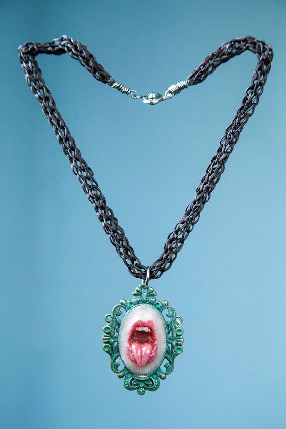 Oddest Necklace Designs You Will Ever See In your life